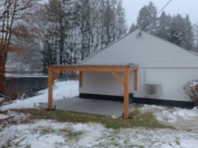 Afgewerkte overkapping, klaar voor de winter
